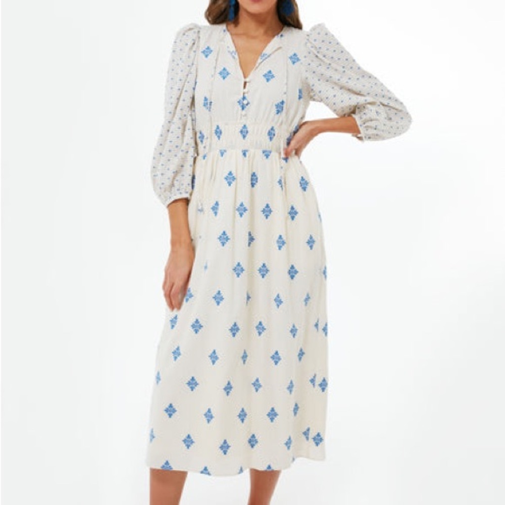 Hunter Bell Dress White Midi